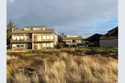 1070 Bay St #22, Florence, OR 97439 - Photo 20