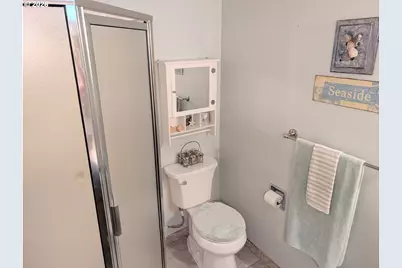 1070 Bay St #22, Florence, OR 97439 - Photo 32