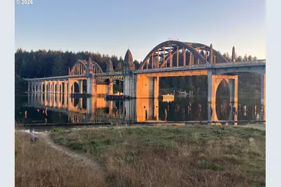 1070 Bay St #22, Florence, OR 97439 - Photo 24