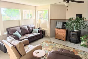 1070 Bay St, Florence, OR 97439 - Photo 8