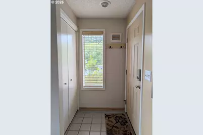 1070 Bay St #22, Florence, OR 97439 - Photo 4