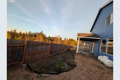 609 NE Megan Dr, Estacada, OR 97023 - Photo 32