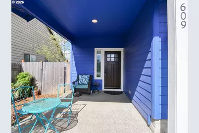 609 NE Megan Dr, Estacada, OR 97023 - Photo 2