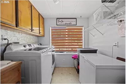3580 NW Broad St, Roseburg, OR 97471 - Photo 14