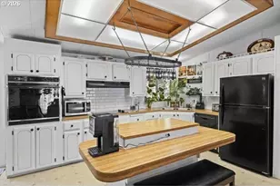 3580 NW Broad St, Roseburg, OR 97471 - Photo 16
