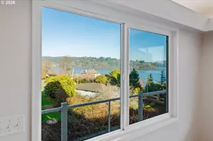 451 Simpson, North Bend, OR 97459 - Photo 34