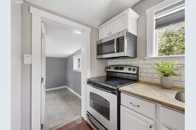 7211 N Atlantic Ave, Portland, OR 97217 - Photo 12