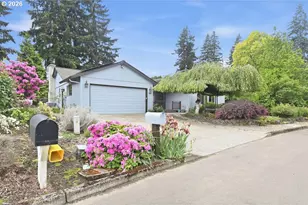 1017 NW 121st St, Vancouver, WA 98685 - Photo 2