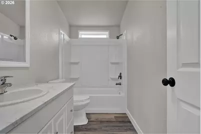 700 N Mill St #112, Creswell, OR 97426 - Photo 22