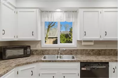 1923 Riting Ct, Salem, OR 97302 - Photo 12