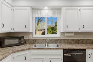 1923 Riting Ct, Salem, OR 97302 - Photo 12