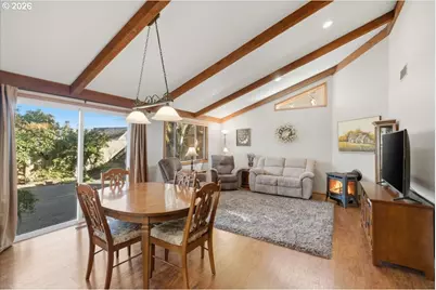 1923 Riting Ct, Salem, OR 97302 - Photo 6