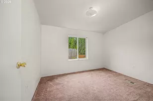 5510 E St, Springfield, OR 97478 - Photo 10
