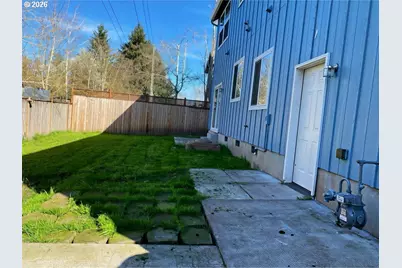 882 Jackies Ln, Eugene, OR 97404 - Photo 4