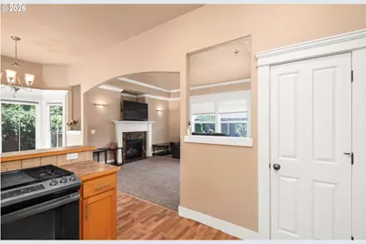 882 Jackies Ln, Eugene, OR 97404 - Photo 14