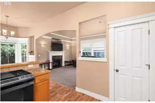 882 Jackies Ln, Eugene, OR 97404 - Photo 14