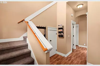 882 Jackies Ln, Eugene, OR 97404 - Photo 6