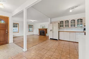 11311 SE Division St, Portland, OR 97266 - Photo 8