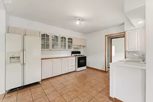 11311 SE Division St, Portland, OR 97266 - Photo 20