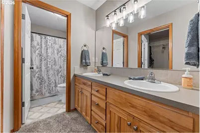 3121 N Knoll Dr, Newberg, OR 97132 - Photo 30