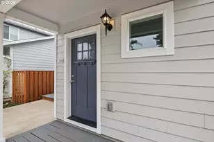 1394 10th Ave, Seaside, OR 97138 - Photo 2