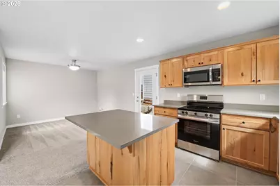1394 10th Ave, Seaside, OR 97138 - Photo 4