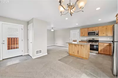 1394 10th Ave, Seaside, OR 97138 - Photo 8