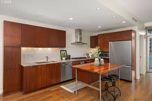 836 S Curry St, Portland, OR 97239 - Photo 16