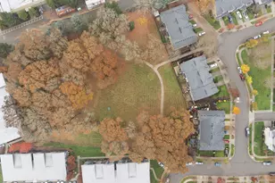 623 N Oak Hollow Dr, Newberg, OR 97132 - Photo 38