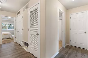 623 N Oak Hollow Dr, Newberg, OR 97132 - Photo 18