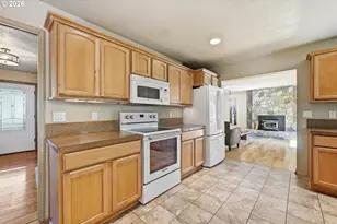 1590 Corum Ave, Eugene, OR 97401 - Photo 14