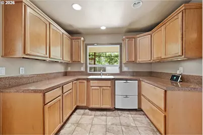 1590 Corum Ave, Eugene, OR 97401 - Photo 12