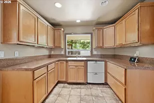 1590 Corum Ave, Eugene, OR 97401 - Photo 12