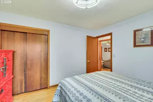 10620 NE Holladay St, Portland, OR 97220 - Photo 10