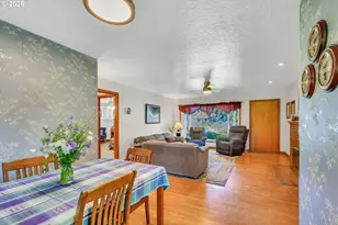10620 NE Holladay St, Portland, OR 97220 - Photo 14