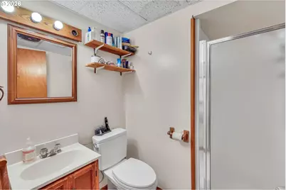 10620 NE Holladay St, Portland, OR 97220 - Photo 28