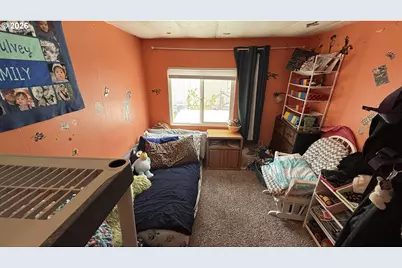 76251 Rainbow St #5, Oakridge, OR 97463 - Photo 10