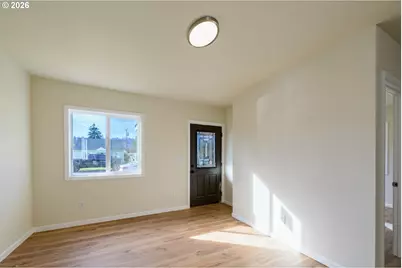 1324 F St, Springfield, OR 97477 - Photo 14