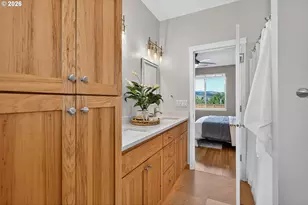 900 Falcon Ct, Hood River, OR 97031 - Photo 24
