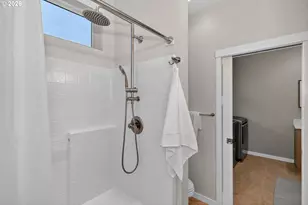 900 Falcon Ct, Hood River, OR 97031 - Photo 26