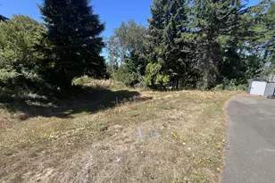 760 O'Connell St, North Bend, OR 97459 - Photo 34