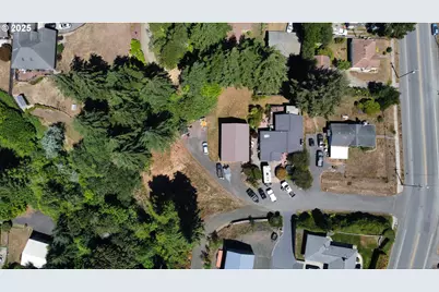 760 Oconnell St, North Bend, OR 97459 - Photo 34