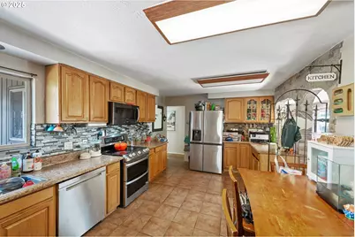 760 Oconnell St, North Bend, OR 97459 - Photo 14