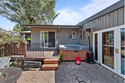 760 Oconnell St, North Bend, OR 97459 - Photo 26