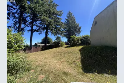 760 Oconnell St, North Bend, OR 97459 - Photo 32