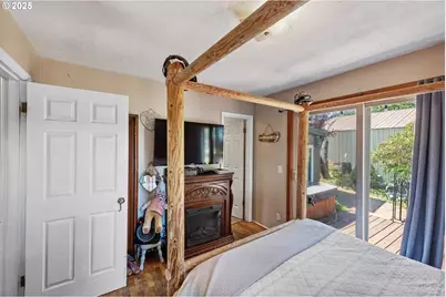 760 Oconnell St, North Bend, OR 97459 - Photo 20
