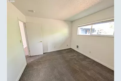 5630 SE 88th Ave, Portland, OR 97266 - Photo 12