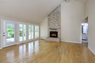 32150 SW Lake Dr, Wilsonville, OR 97070 - Photo 4