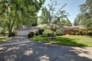 32150 SW Lake Dr, Wilsonville, OR 97070 - Photo 1