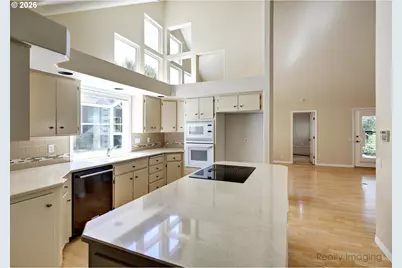 32150 SW Lake Dr, Wilsonville, OR 97070 - Photo 10